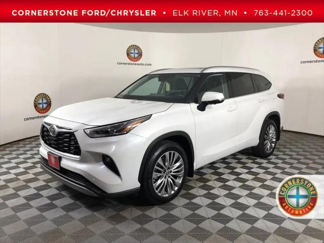 2024 Toyota Highlander Platinum for sale in Elk River, MN