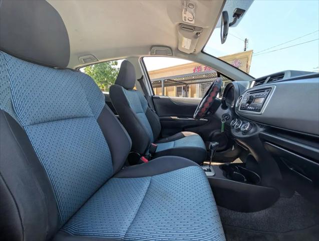 2013 Toyota Yaris SE