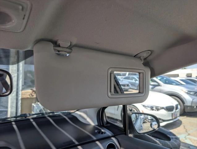 2013 Toyota Yaris SE