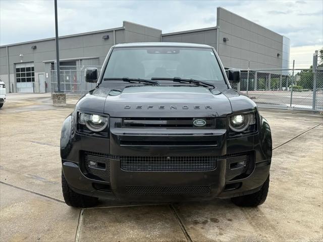 2022 Land Rover Defender 110 V8