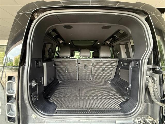 2022 Land Rover Defender 110 V8