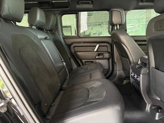 2022 Land Rover Defender 110 V8