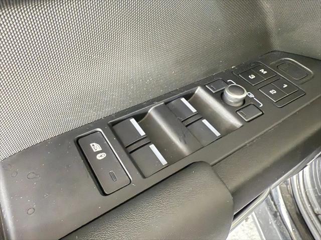 2022 Land Rover Defender 110 V8