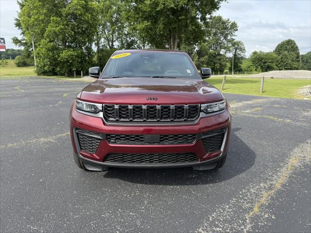 2026 Jeep Grand Cherokee GRAND CHEROKEE LAREDO ALTITUDE 4X4