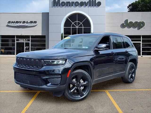 2023 Jeep Grand Cherokee Altitude 4x4 2023 Jeep Grand Cherokee Altitude 4x4