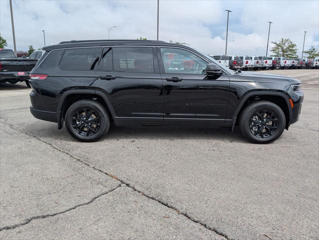 2026 Jeep Grand Cherokee L GRAND CHEROKEE L LAREDO ALTITUDE 4X4