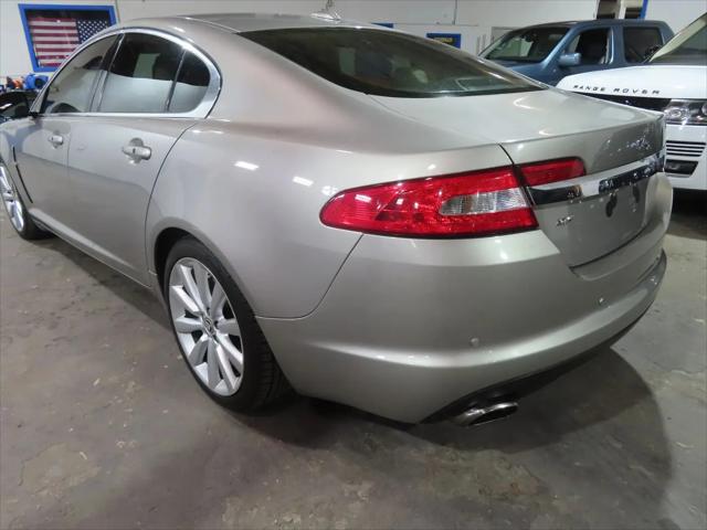 2011 Jaguar XF Premium
