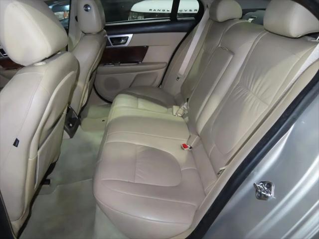 2011 Jaguar XF Premium