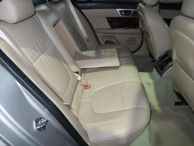 2011 Jaguar XF Premium