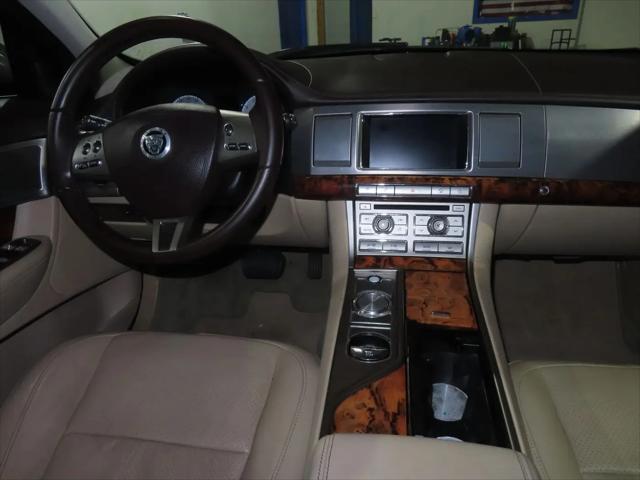 2011 Jaguar XF Premium