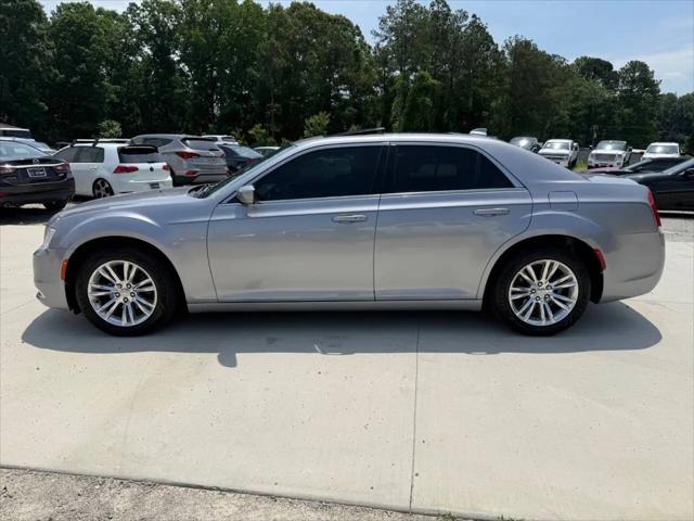 2017 Chrysler 300 Limited