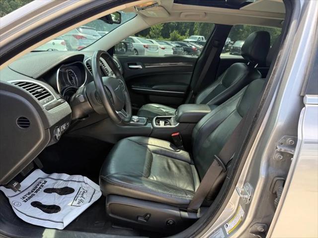 2017 Chrysler 300 Limited