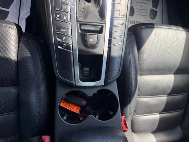 2015 Porsche Macan S
