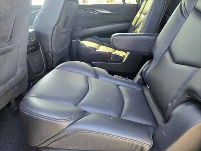 2020 Cadillac Escalade ESV 4WD Platinum