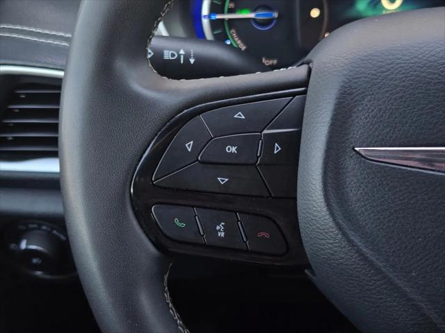 2024 Chrysler Pacifica Hybrid S Appearance Pkg