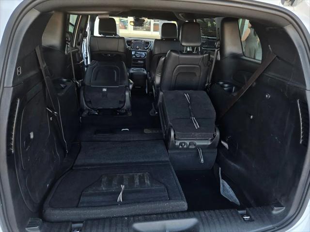 2024 Chrysler Pacifica Hybrid S Appearance Pkg