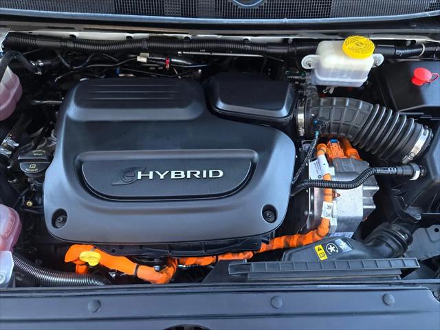 2024 Chrysler Pacifica Hybrid S Appearance Pkg