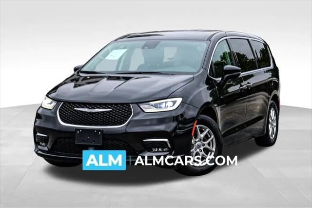 2023 Chrysler Pacifica Touring L for sale in Newnan, GA