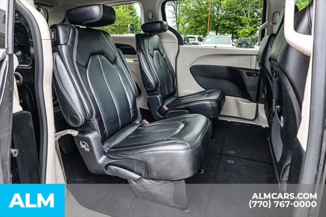 2023 Chrysler Pacifica Touring L