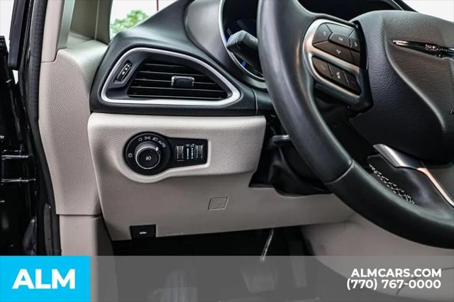 2023 Chrysler Pacifica Touring L