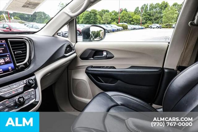 2023 Chrysler Pacifica Touring L