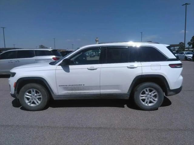 2023 Jeep Grand Cherokee Laredo 4x4