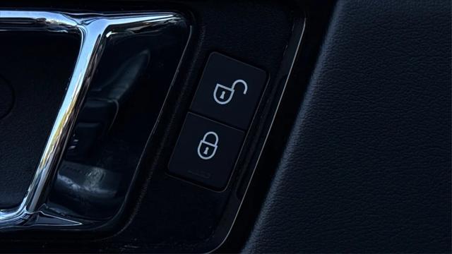 2015 Jaguar XJ XJL Portfolio