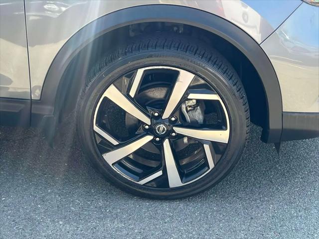 2022 Nissan Rogue Sport SL AWD Xtronic CVT