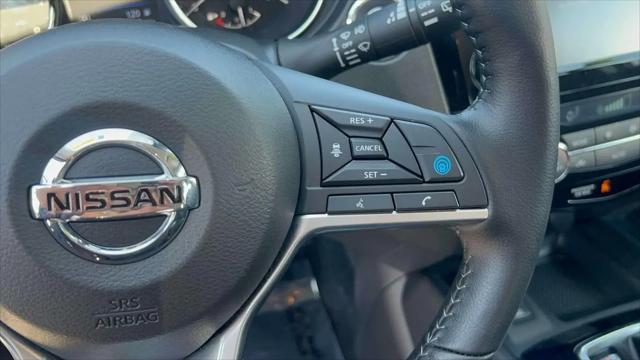 2022 Nissan Rogue Sport SL AWD Xtronic CVT