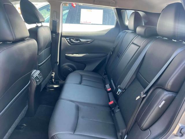 2022 Nissan Rogue Sport SL AWD Xtronic CVT