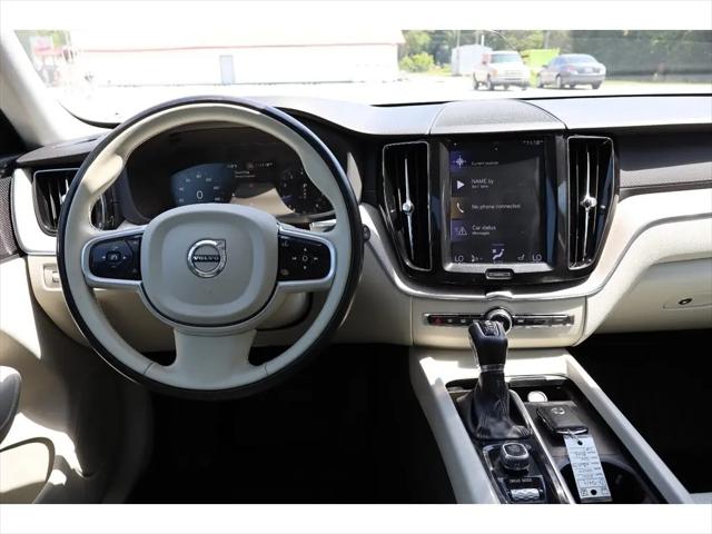 2021 Volvo XC60 T5 Inscription