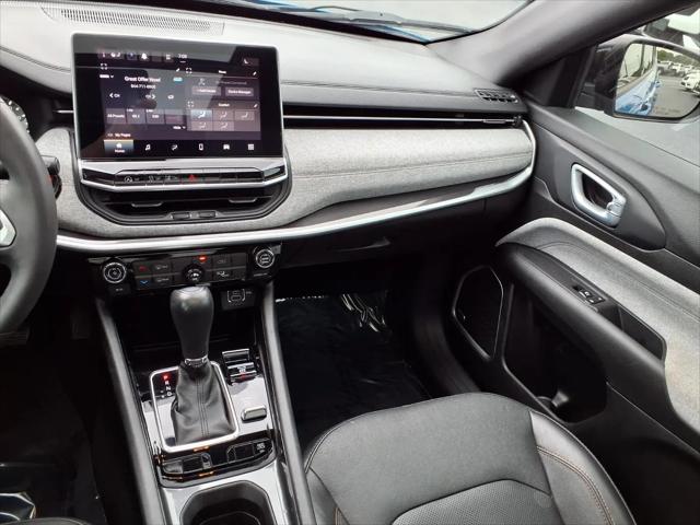 2023 Jeep Compass Latitude Lux FWD