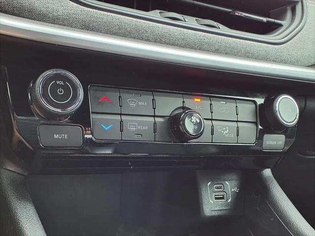 2023 Jeep Compass Latitude Lux FWD