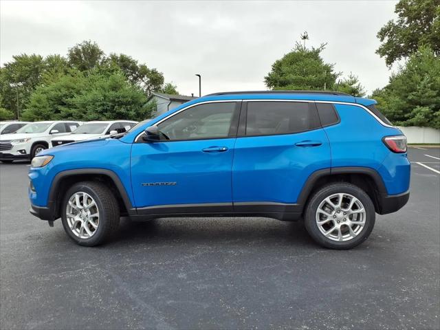 2023 Jeep Compass Latitude Lux FWD