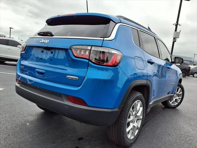 2023 Jeep Compass Latitude Lux FWD