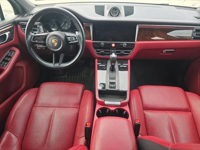 2023 Porsche Macan T