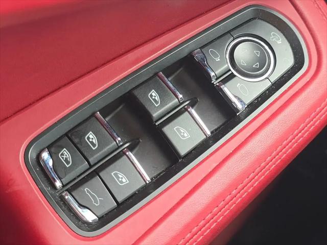 2023 Porsche Macan T