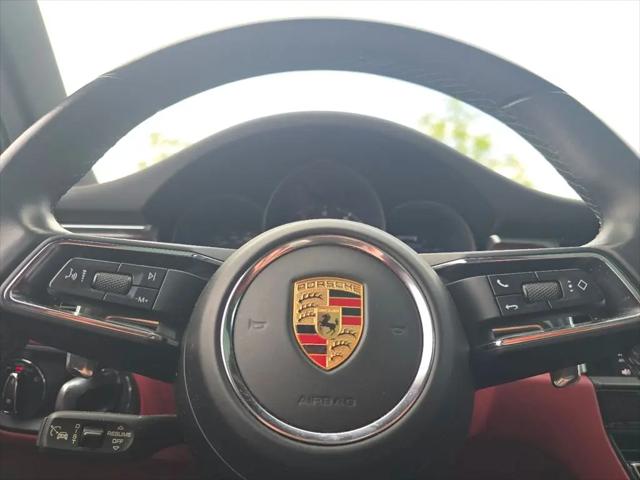 2023 Porsche Macan T