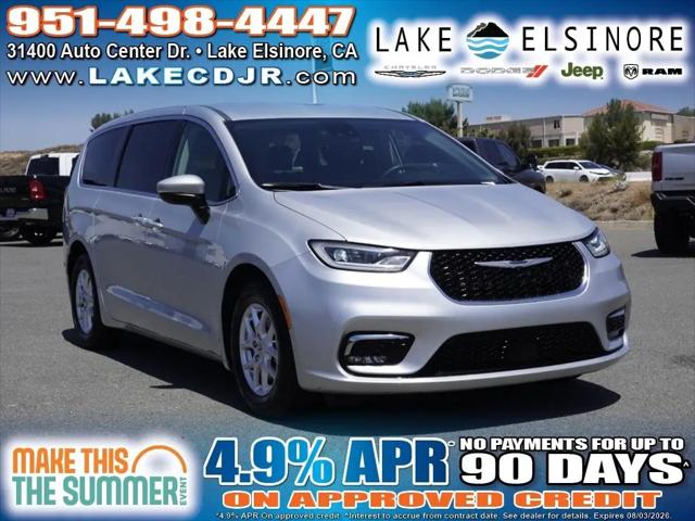 2023 Chrysler Pacifica Touring L for sale in Lake Elsinore, CA