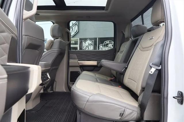 2025 Ford F-350 Platinum