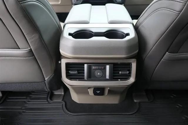 2025 Ford F-350 Platinum