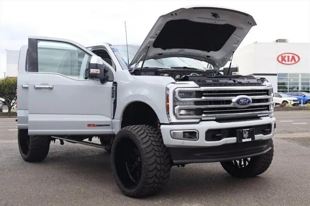 2025 Ford F-350 Platinum