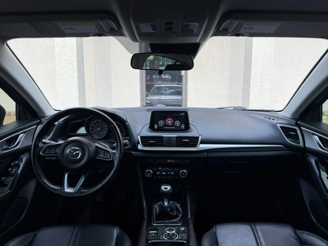 2018 Mazda Mazda3 Touring