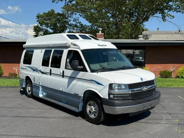 2004 Chevrolet Express Cargo Van Base for sale in Lindenhurst, NY