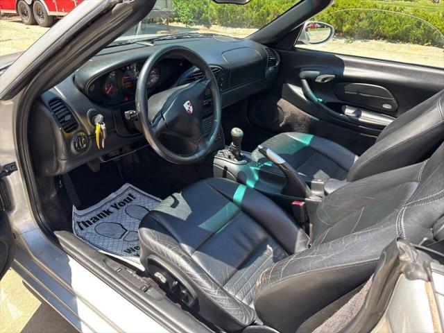 2001 Porsche Boxster Base