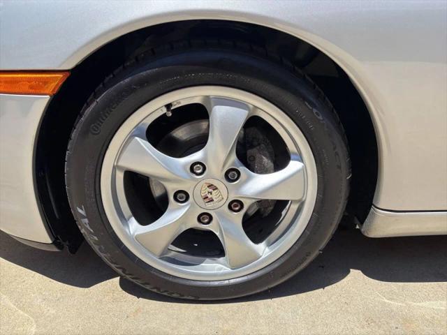 2001 Porsche Boxster Base