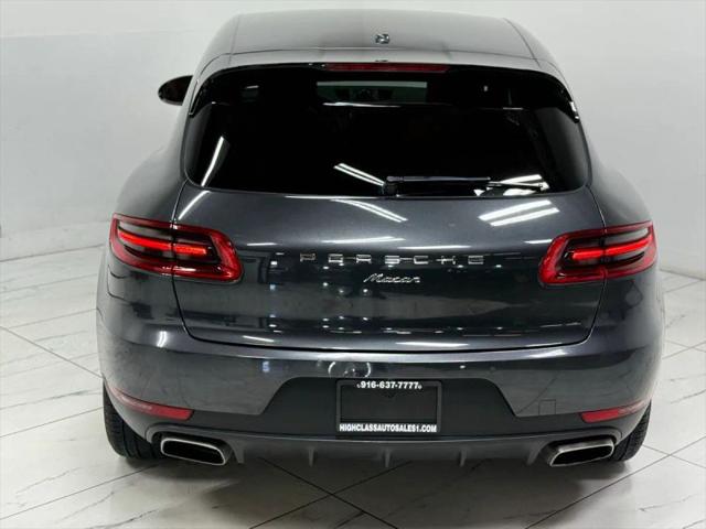2017 Porsche Macan Base