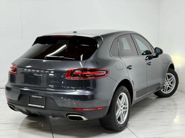 2017 Porsche Macan Base