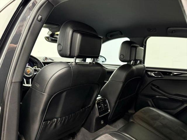 2017 Porsche Macan Base