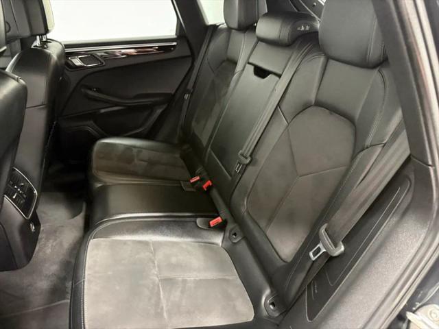 2017 Porsche Macan Base